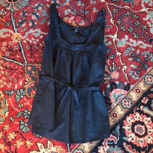 Gap sleeveless top